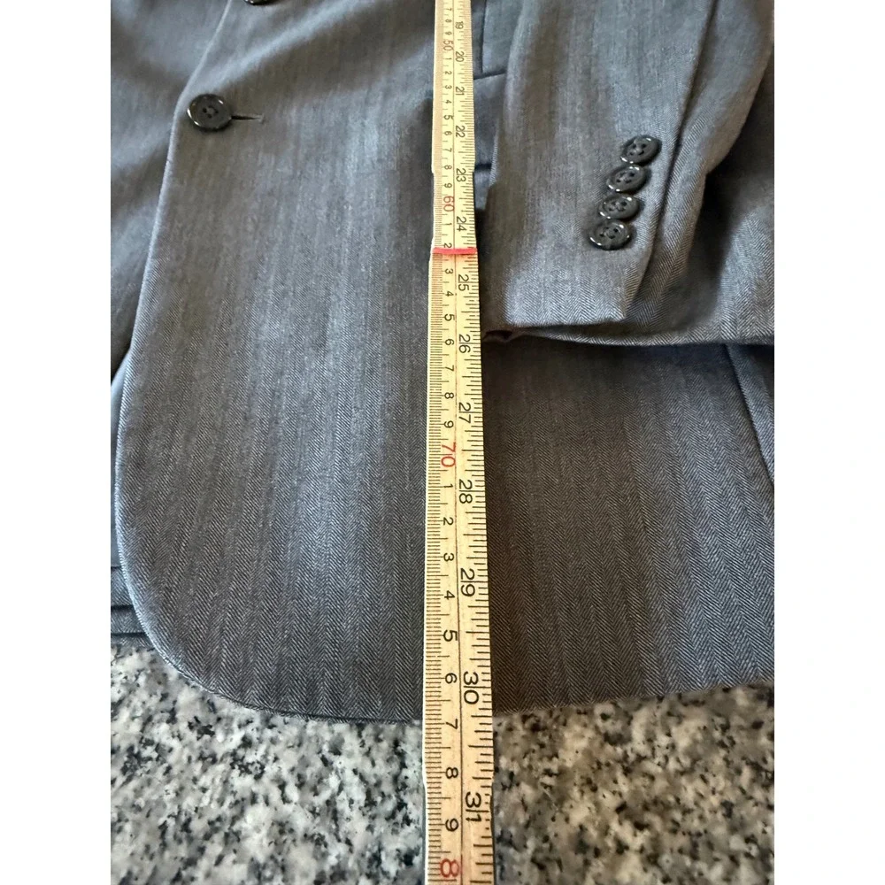 Jos. A. Bank Suit Mens 38R Gray Good Herringbone Wool Blend Two piece